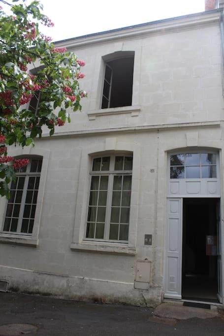 Appartement Calme Proche De La Loire 쏘뮤흐 외부 사진