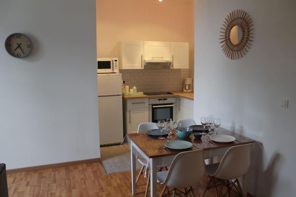 Appartement Calme Proche De La Loire 쏘뮤흐 외부 사진
